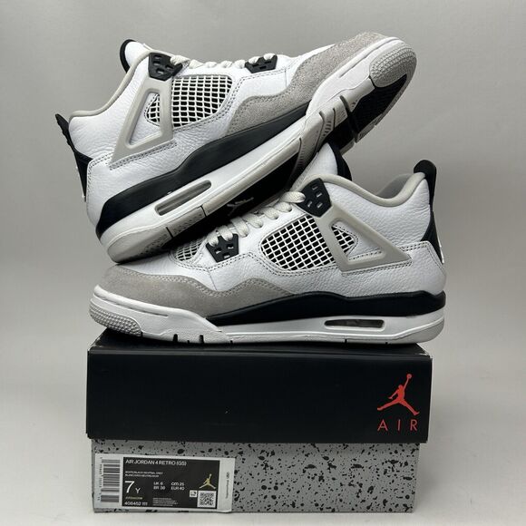 Nike Air Jordan 4 Retro GS “Military Black Neutral Grey” 2023 - Picture 3 of 7